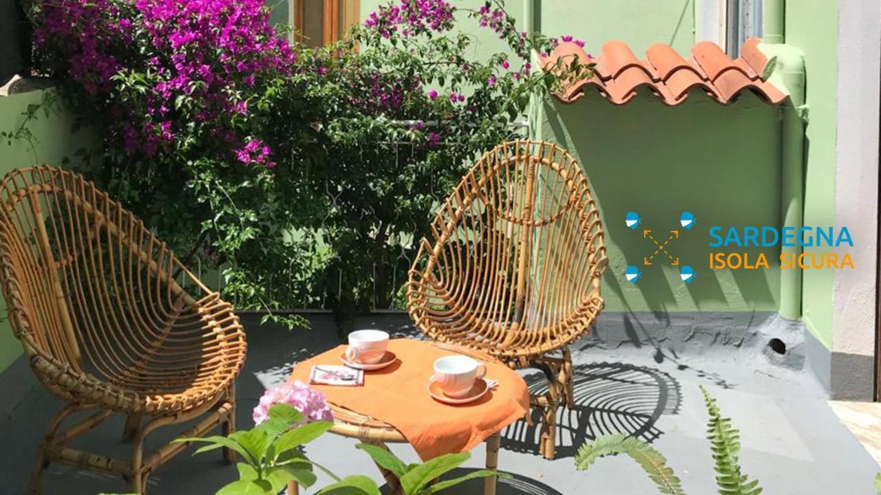 Casa Vacanze Zarinu Orgosolo Exterior photo